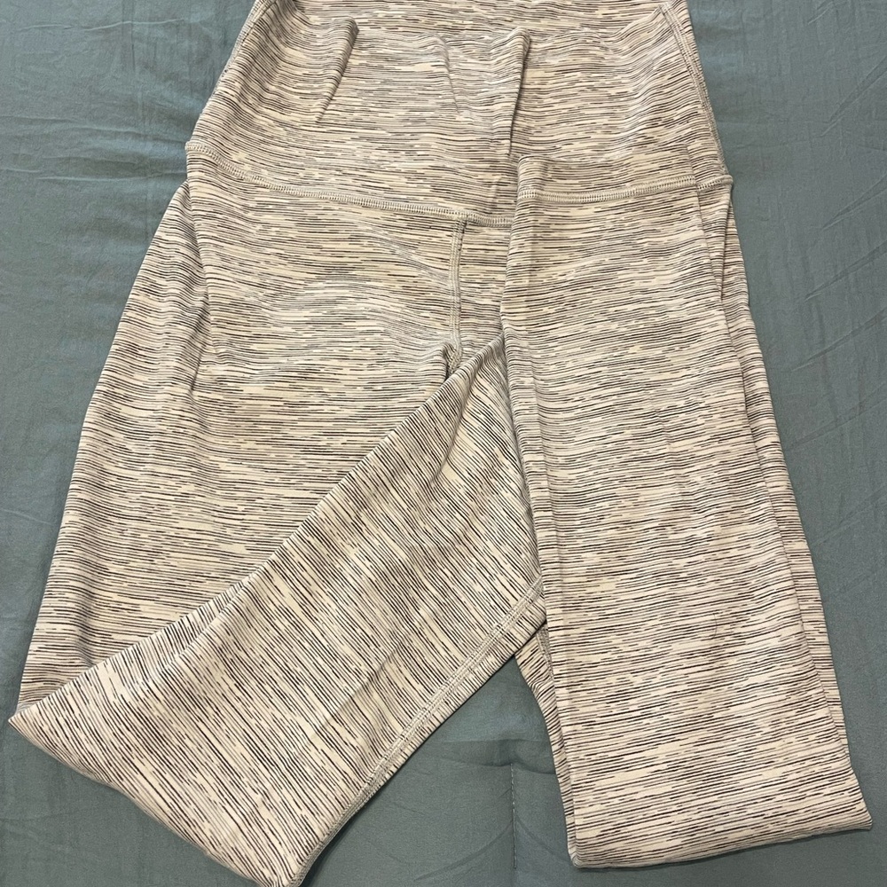 lululemon Gray Patterned Leggings